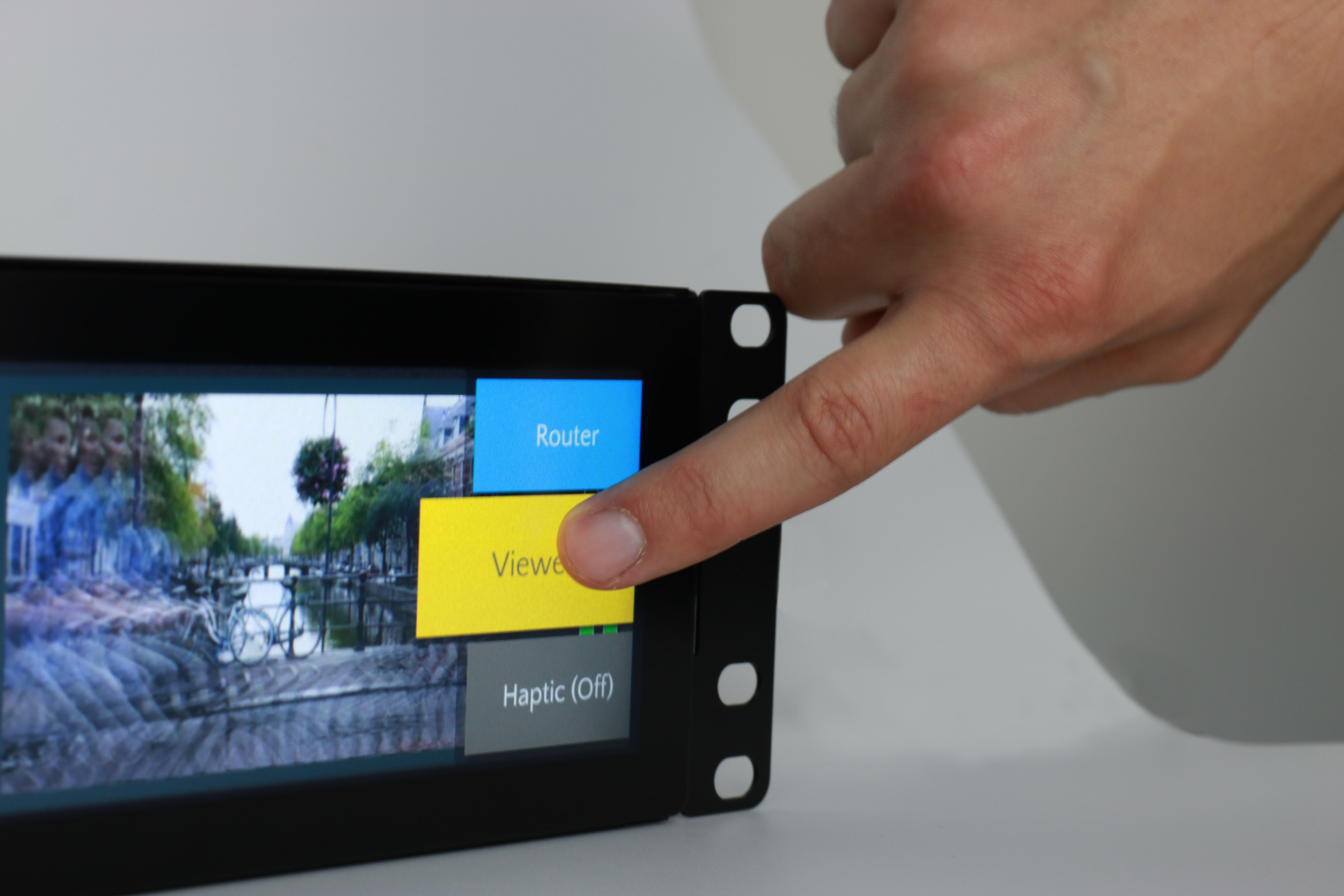 Image of 2RU with Haptic Touchscreen (x86)